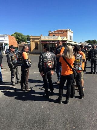 OZHOG Members out on the ride